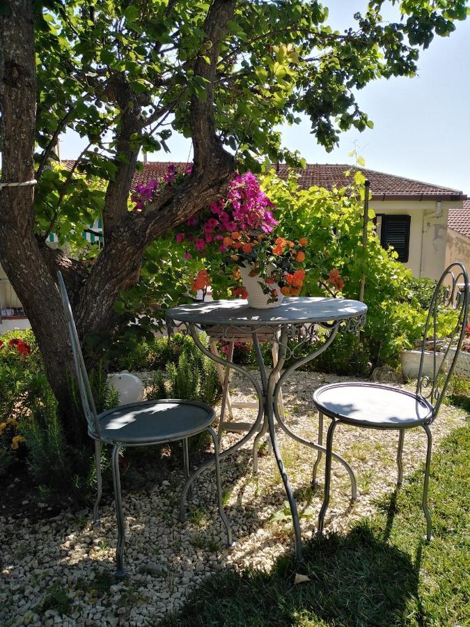 Nonna Dora Bed and Breakfast Muros Εξωτερικό φωτογραφία